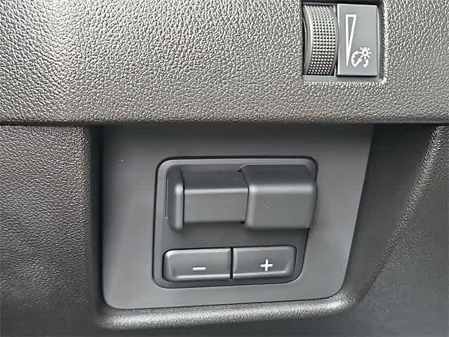 Thumbnail: 2026 Chevrolet Colorado - 19