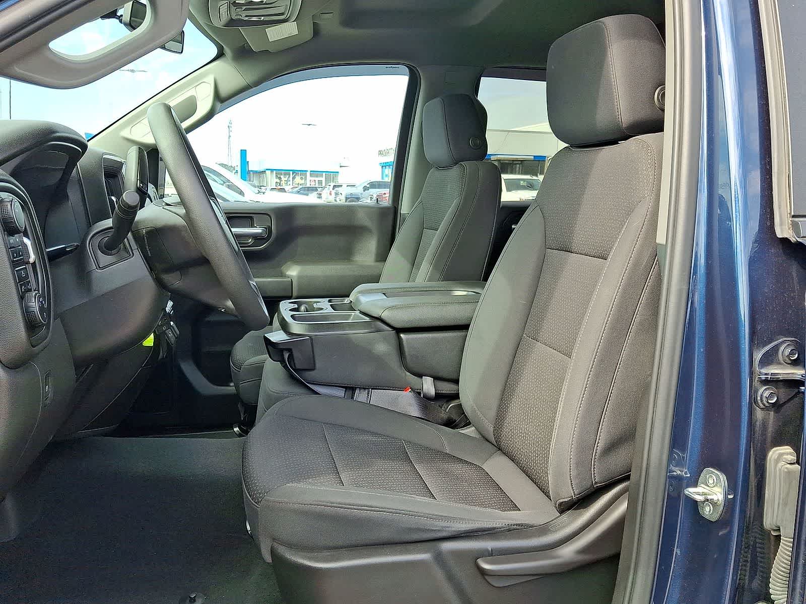 Thumbnail: 2021 Chevrolet Silverado 1500 - 23