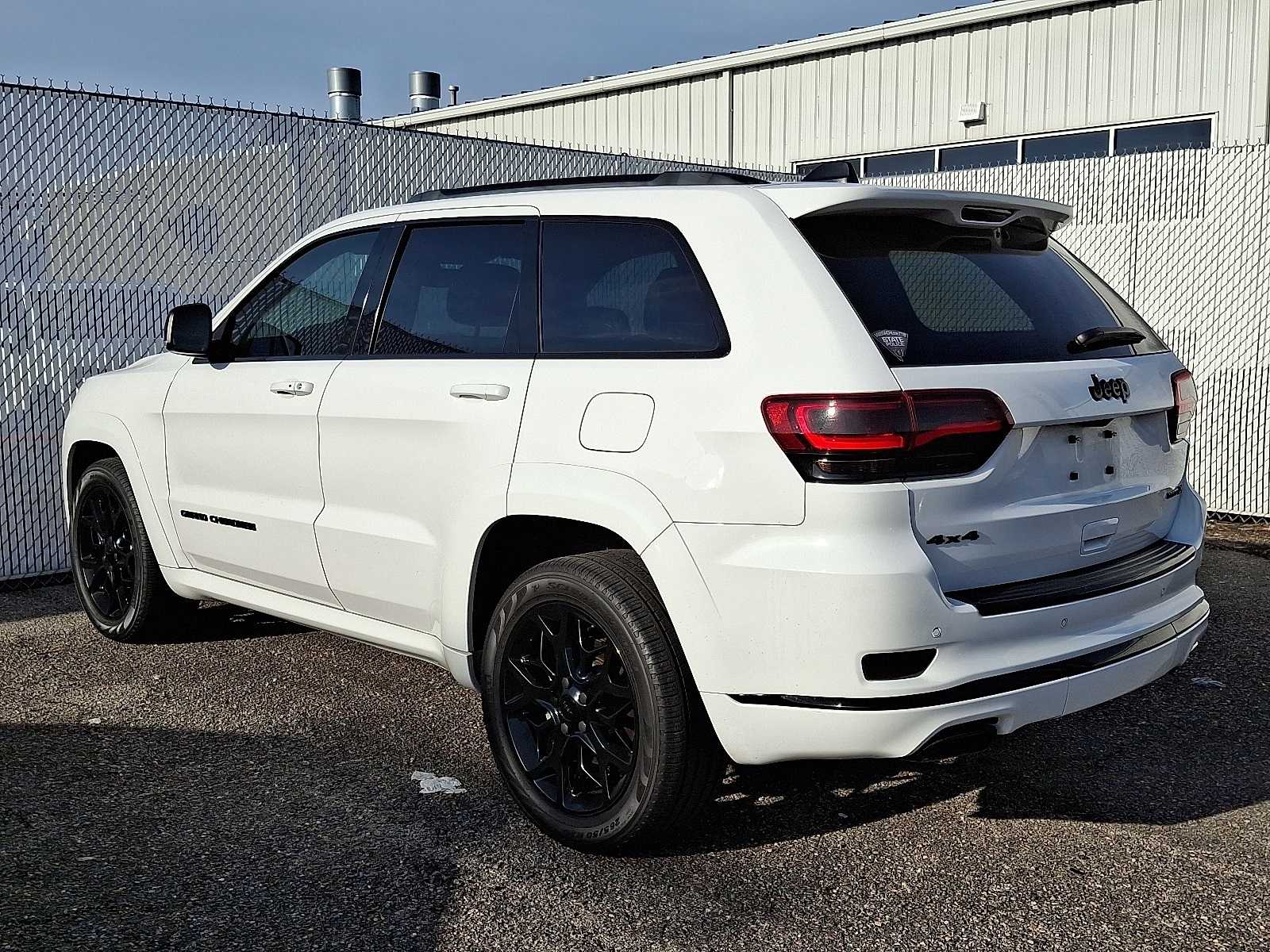 Thumbnail: 2021 Jeep Grand Cherokee - 4