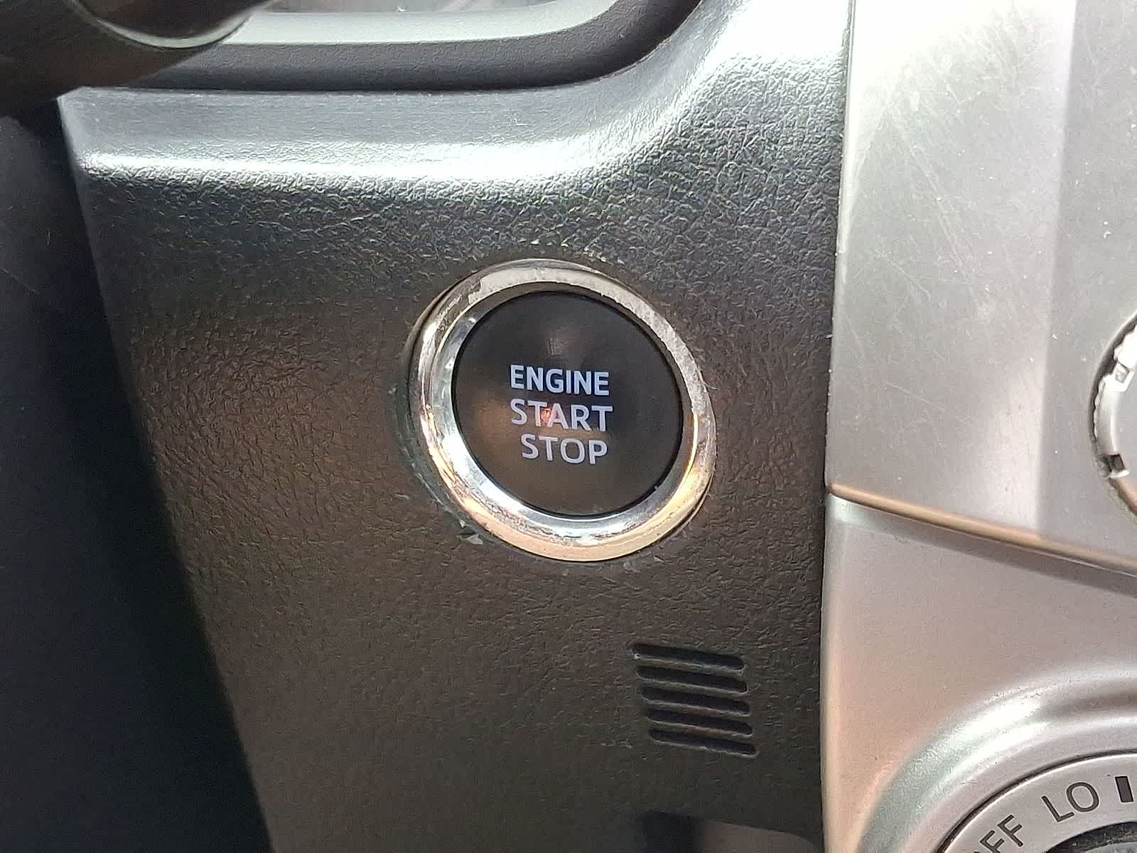 Thumbnail: 2020 Toyota 4Runner - 23