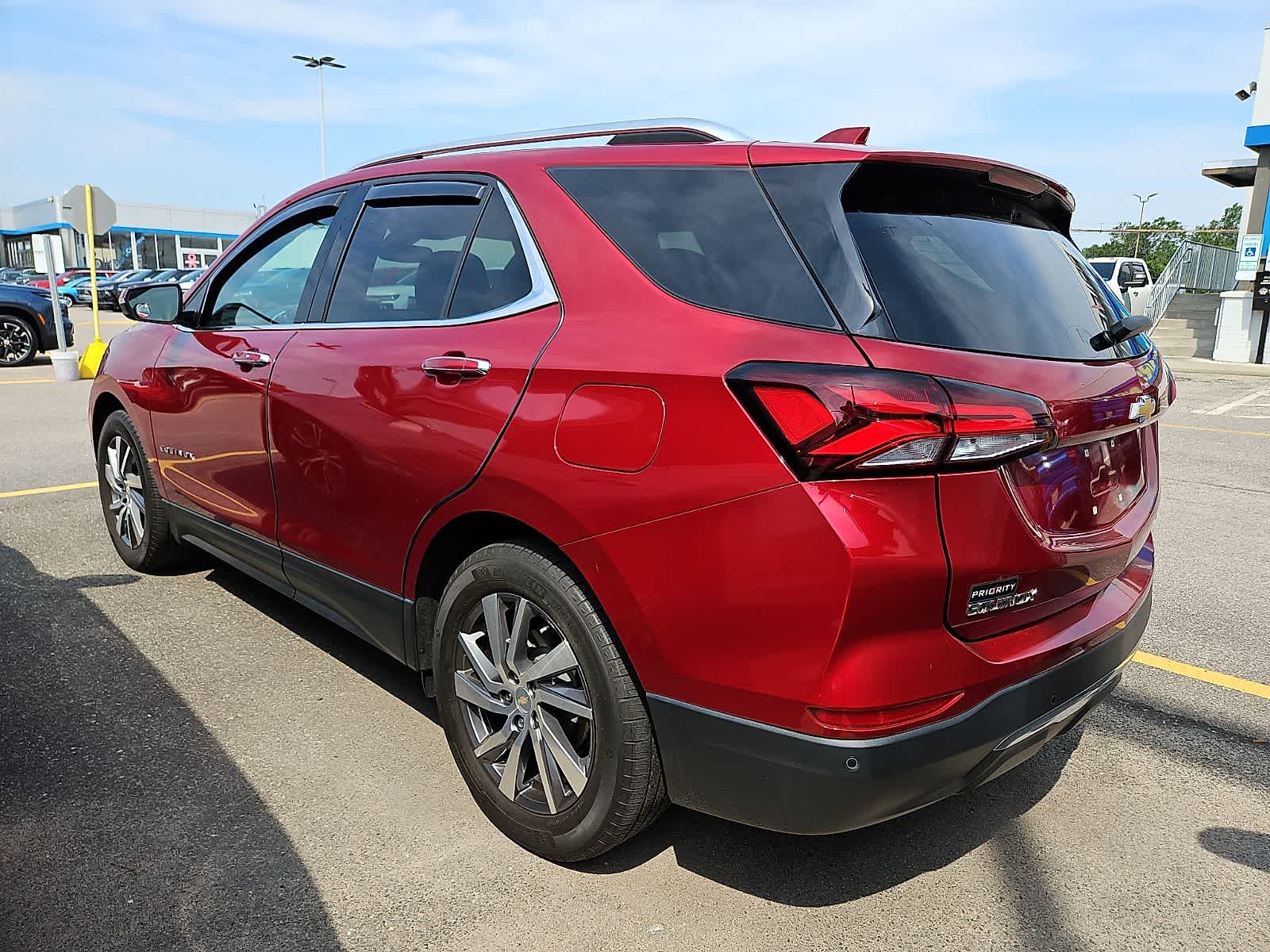Thumbnail: 2023 Chevrolet Equinox - 4