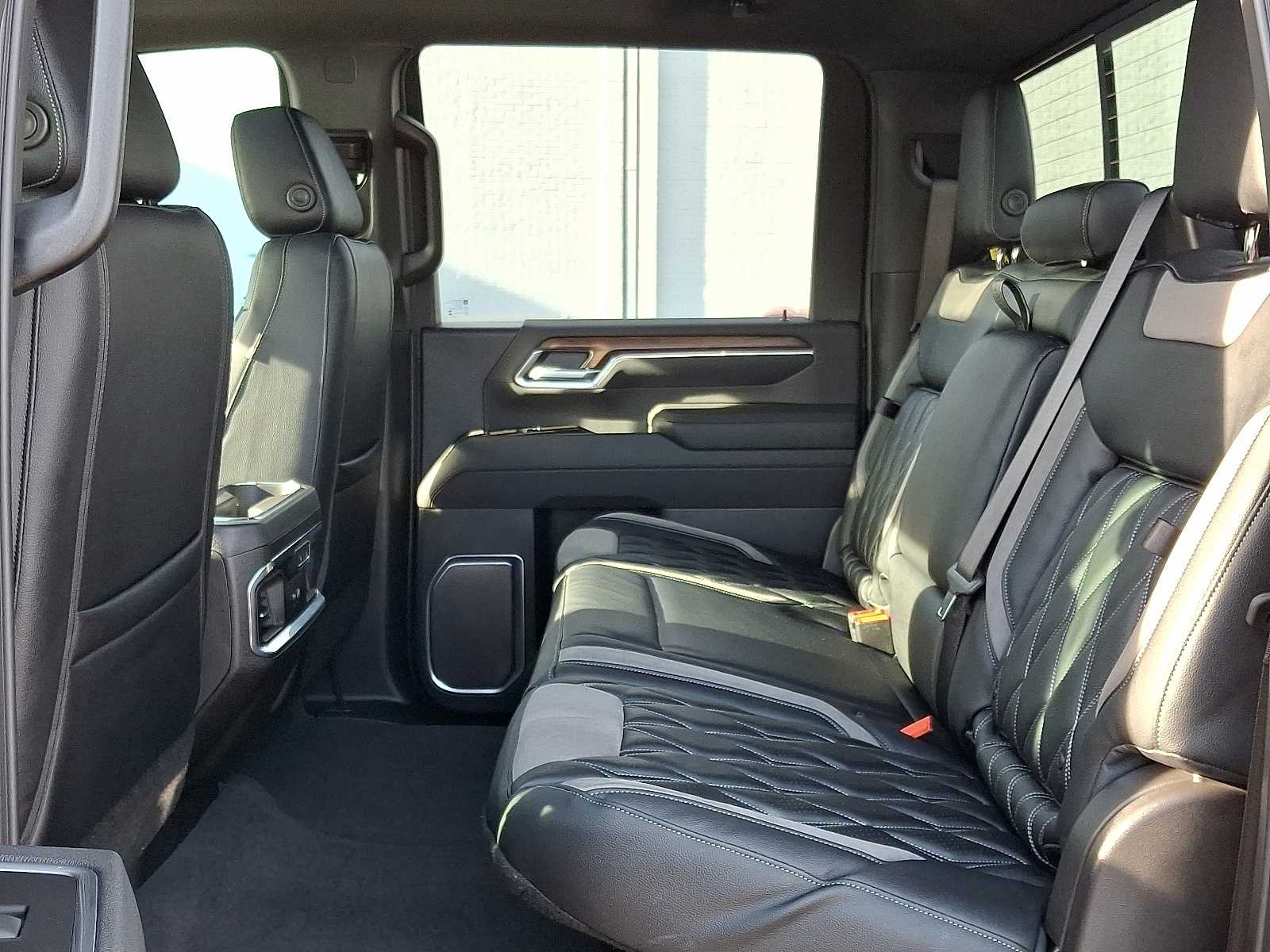 Thumbnail: 2026 Chevrolet Silverado 3500 - 8