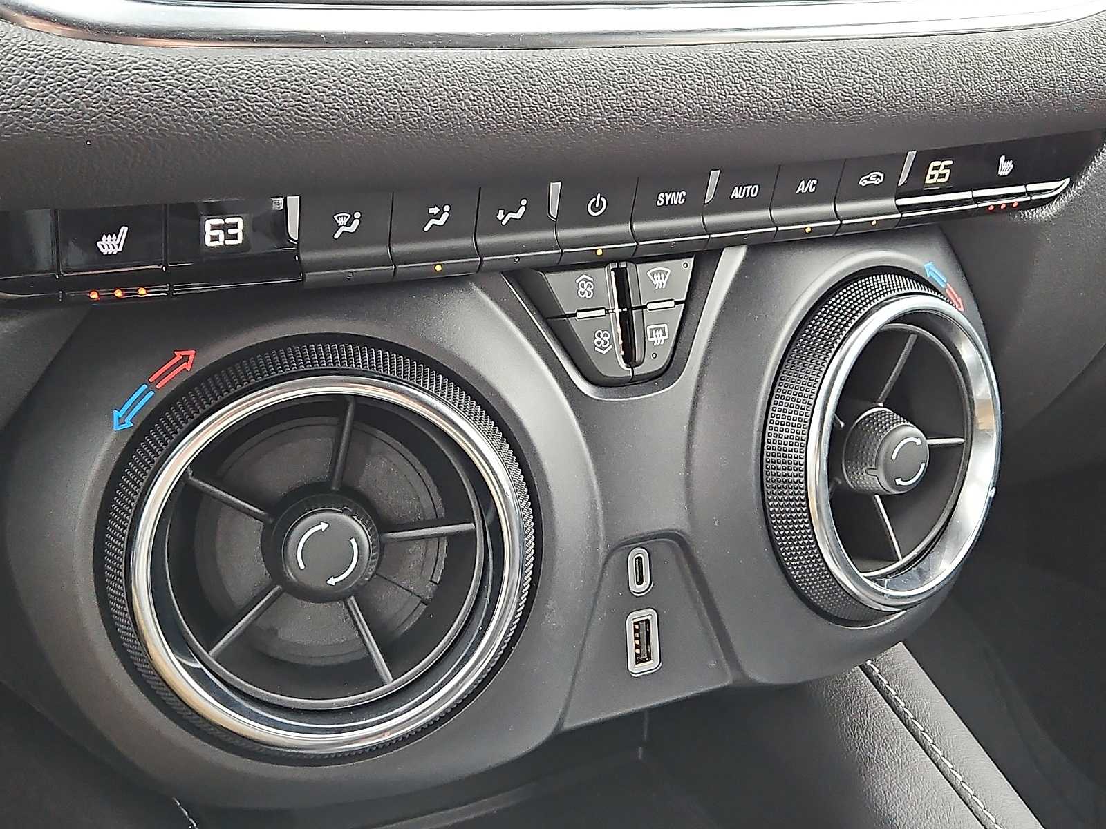 Thumbnail: 2025 Chevrolet Blazer - 10