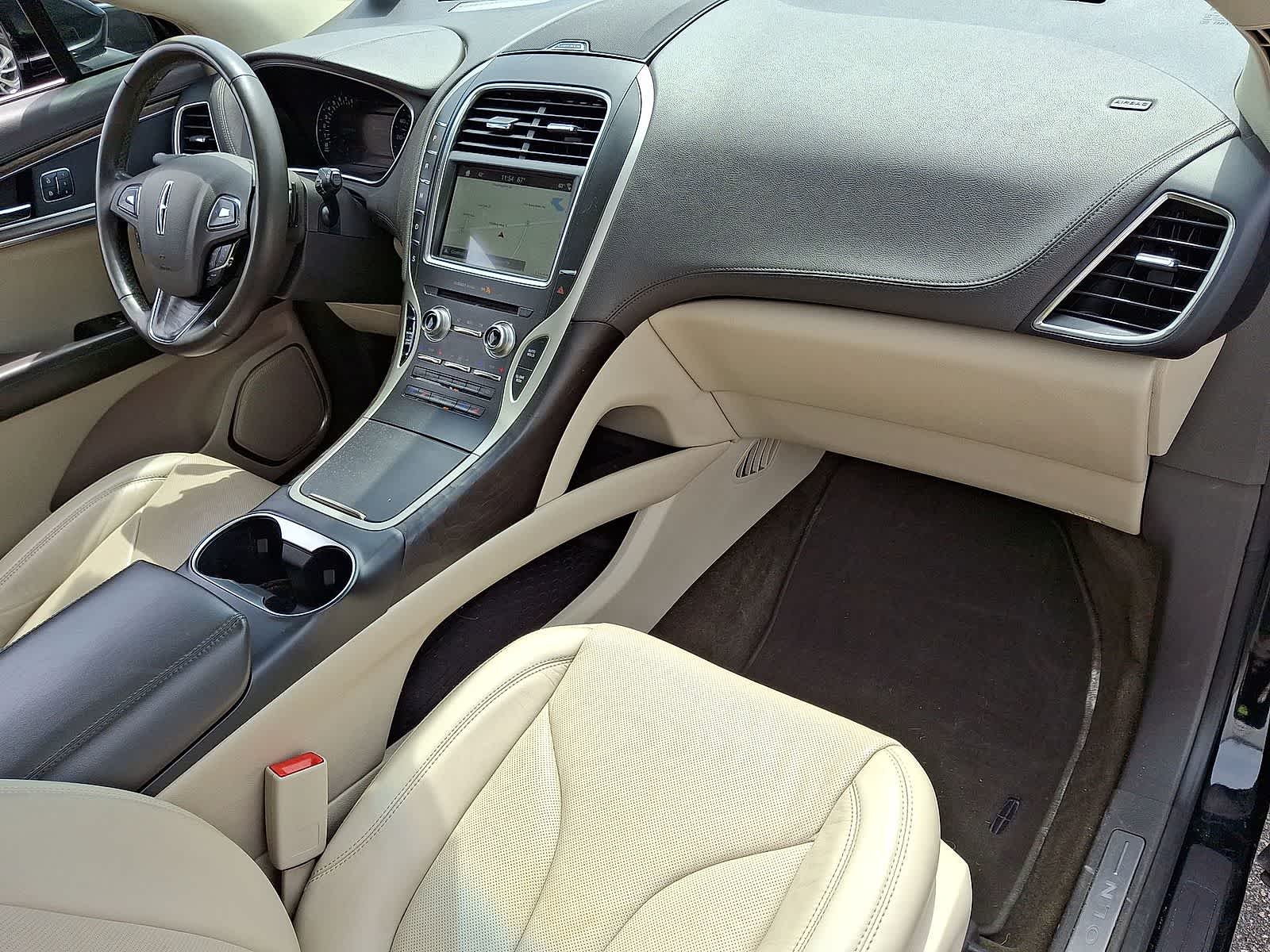 Thumbnail: 2018 Lincoln MKX - 35