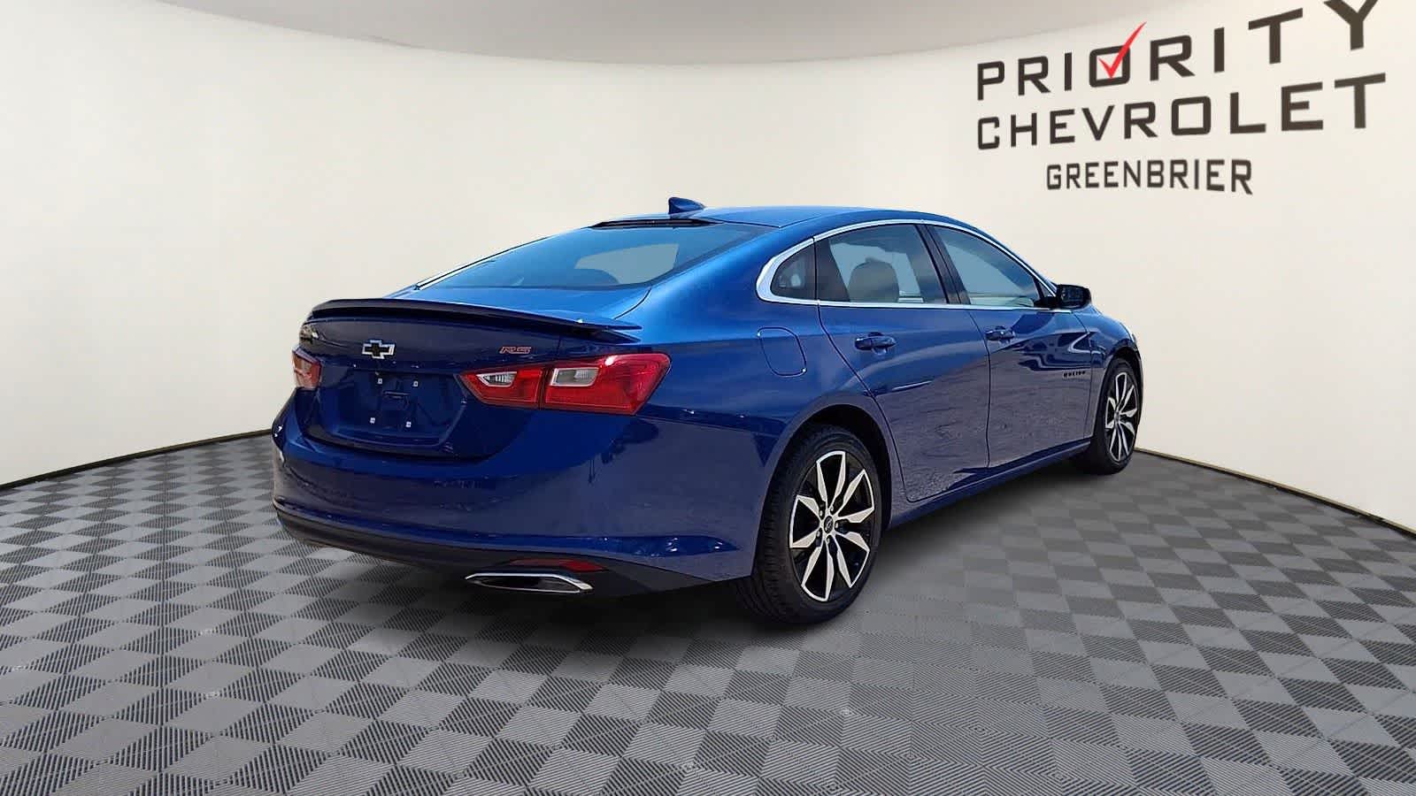 Thumbnail: 2023 Chevrolet Malibu - 8