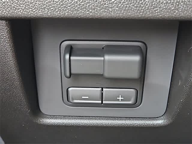 Thumbnail: 2026 Chevrolet Colorado - 19