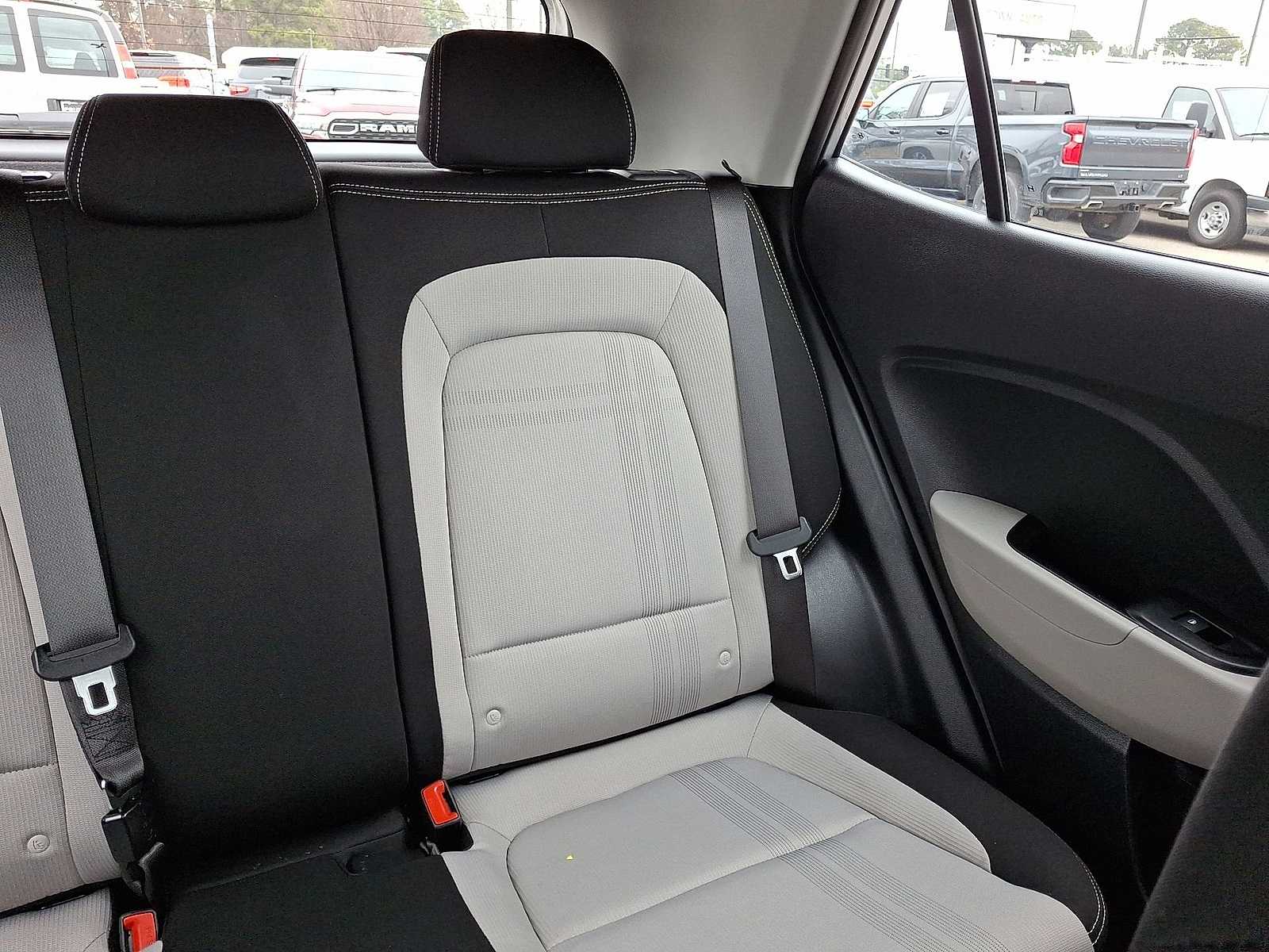 Thumbnail: 2025 Hyundai Venue - 15