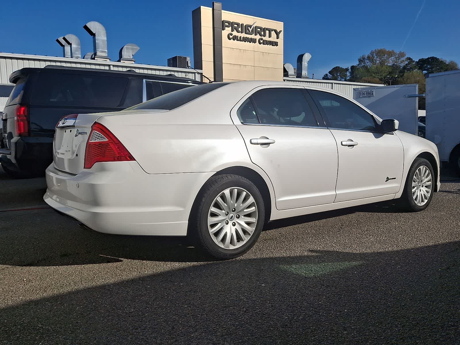 Thumbnail: 2011 Ford Fusion - 3