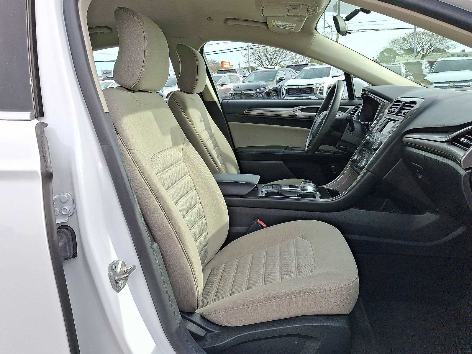 Thumbnail: 2018 Ford Fusion - 31