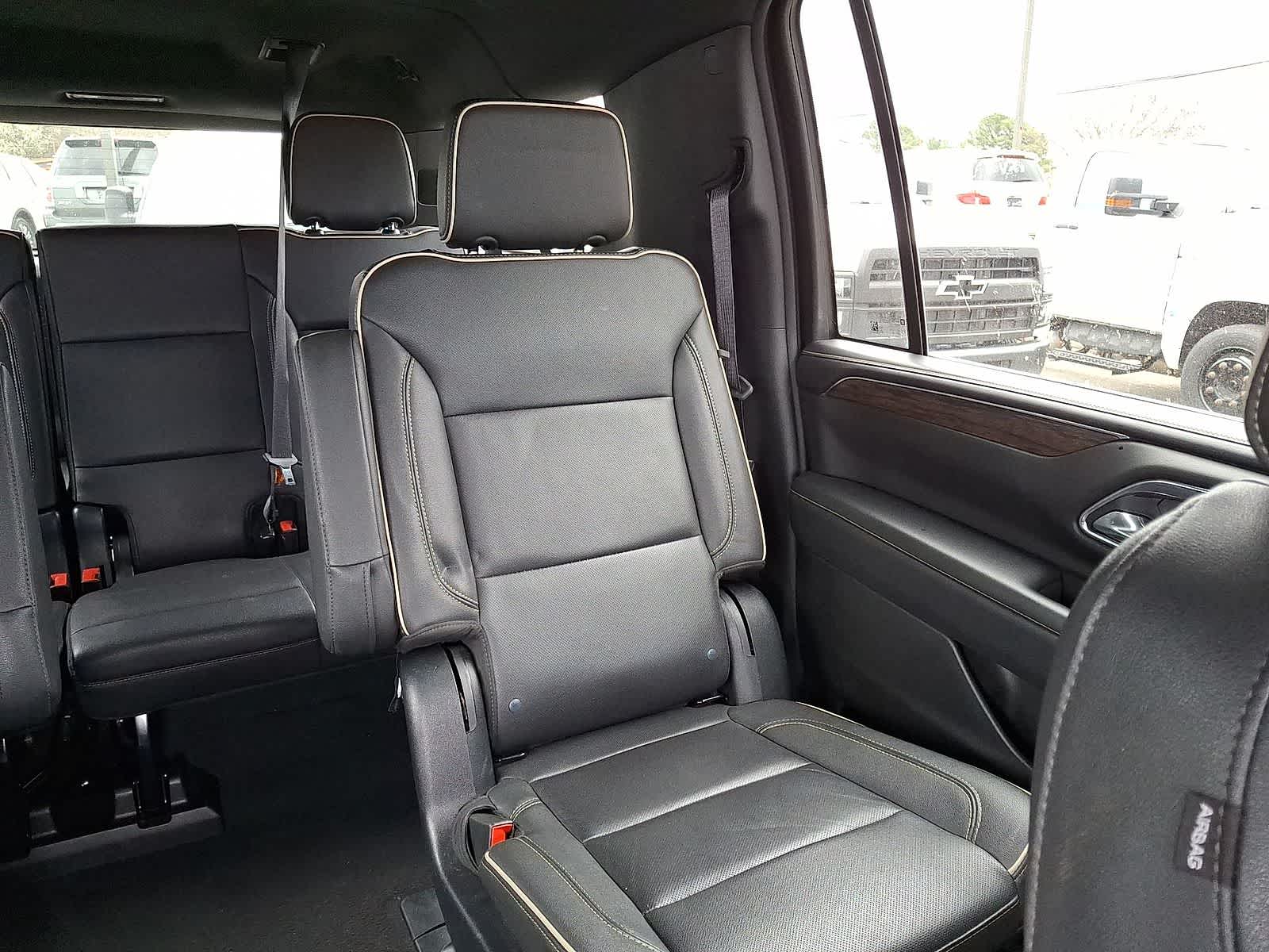 Thumbnail: 2023 Chevrolet Suburban - 15