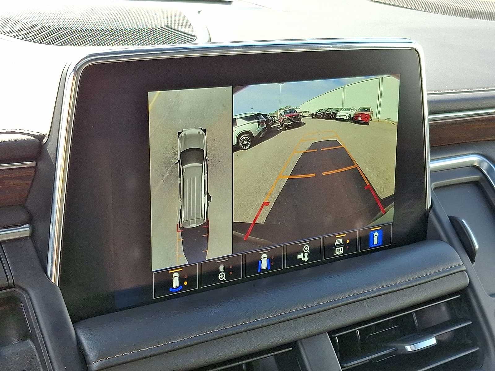 Thumbnail: 2023 Chevrolet Tahoe - 20