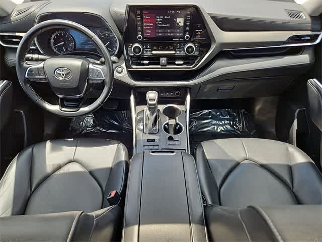 Thumbnail: 2021 Toyota Highlander - 11