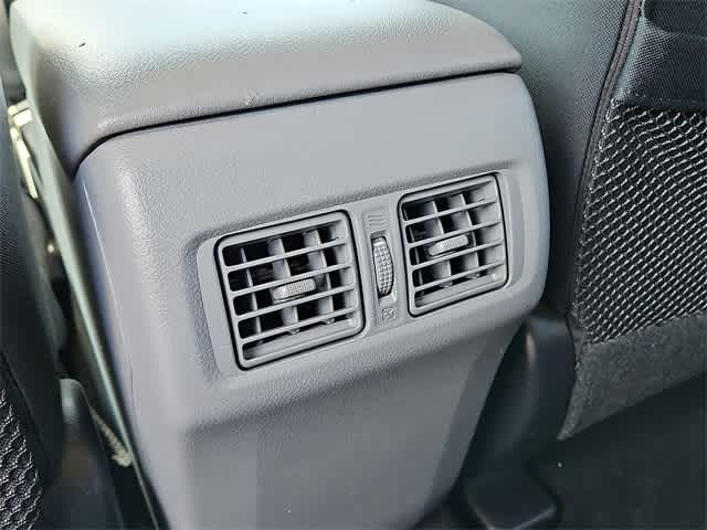 Thumbnail: 2010 Toyota 4Runner - 24