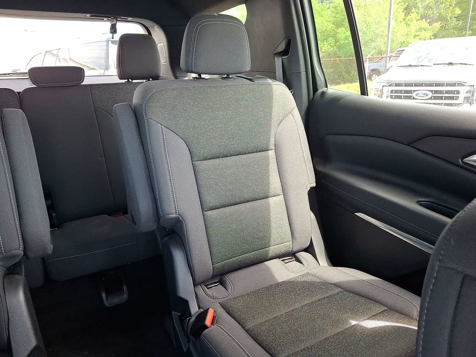 Thumbnail: 2025 Chevrolet Traverse - 15