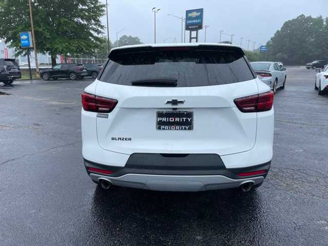 2023 Chevrolet Blazer  4