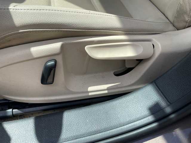 Thumbnail: 2013 Volkswagen Jetta - 11