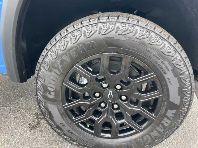 Thumbnail: 2026 Chevrolet Colorado - 7