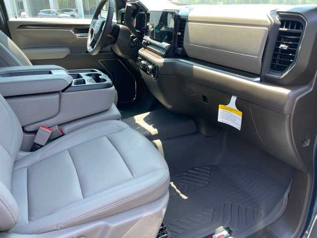 Thumbnail: 2025 Chevrolet Silverado 1500 - 7