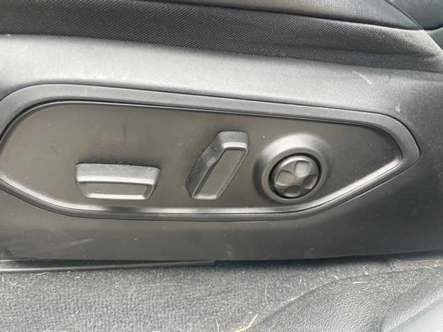 Thumbnail: 2022 Jeep Grand Cherokee - 11