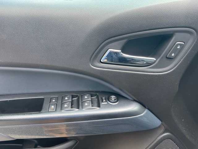 Thumbnail: 2017 Chevrolet Colorado - 12