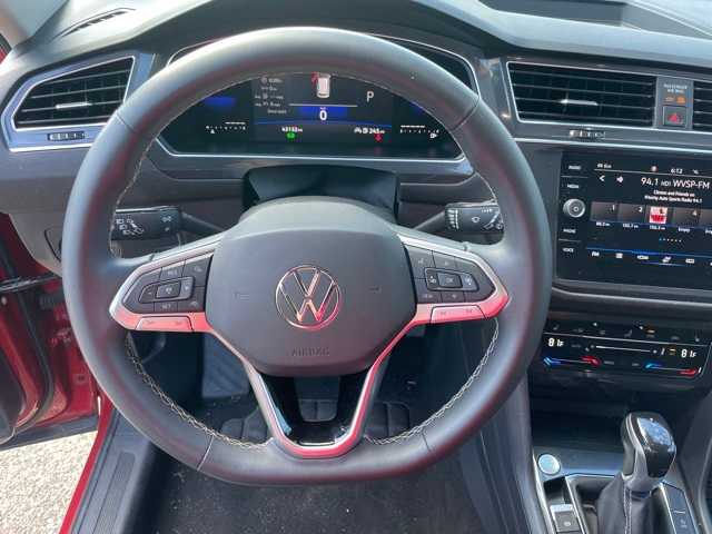 Thumbnail: 2022 Volkswagen Tiguan - 15