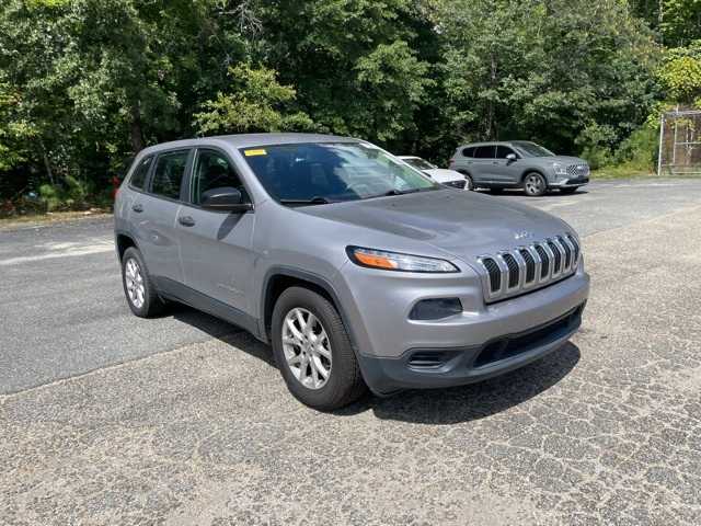 Thumbnail: 2017 Jeep Cherokee - 7