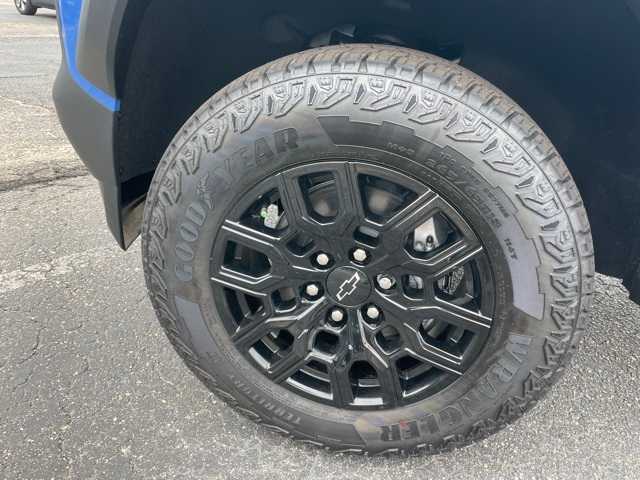 Thumbnail: 2026 Chevrolet Colorado - 11