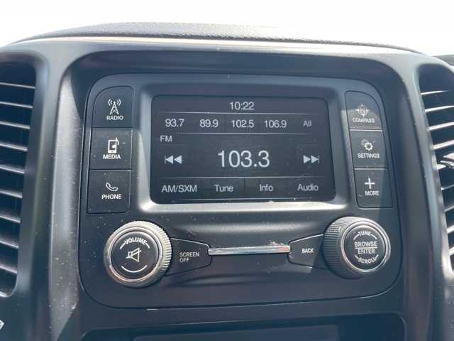 Thumbnail: 2017 Jeep Cherokee - 19