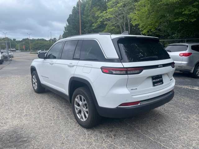 Thumbnail: 2022 Jeep Grand Cherokee - 3