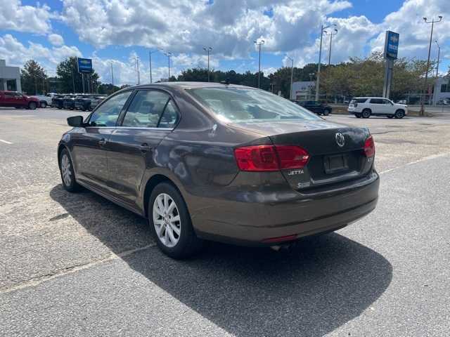 Thumbnail: 2013 Volkswagen Jetta - 3