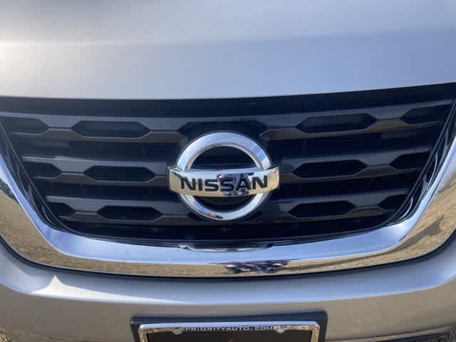 2019 Nissan Pathfinder S 16