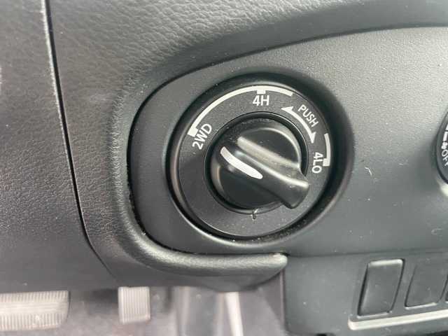 Thumbnail: 2022 Nissan Frontier - 18