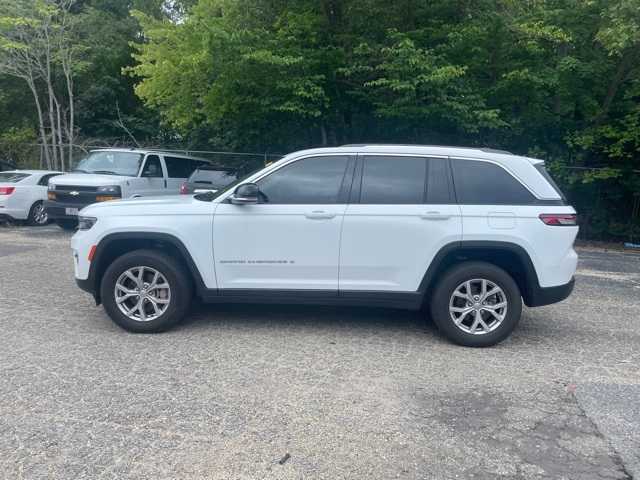 Thumbnail: 2022 Jeep Grand Cherokee - 2