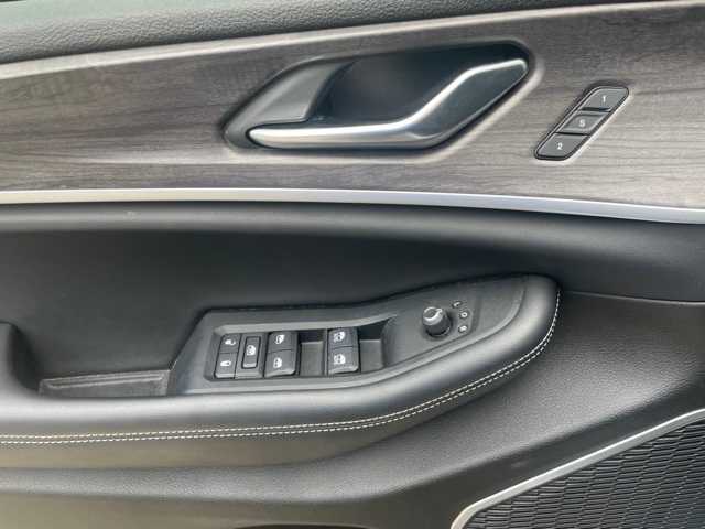 Thumbnail: 2022 Jeep Grand Cherokee - 12