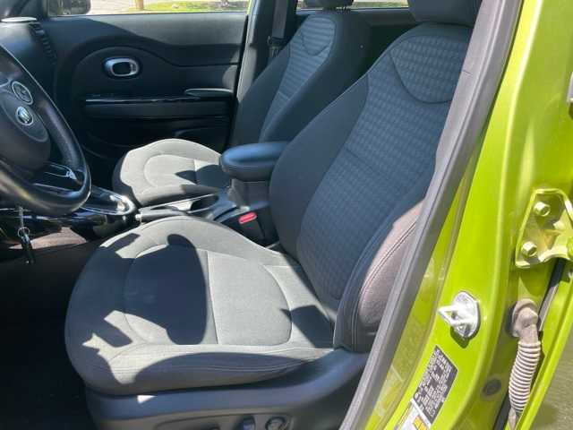 Thumbnail: 2015 Kia Soul - 10