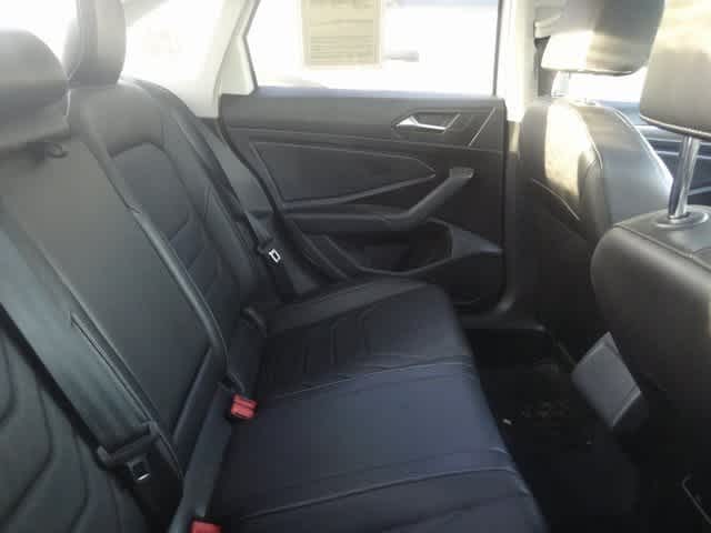 Thumbnail: 2019 Volkswagen Jetta - 9