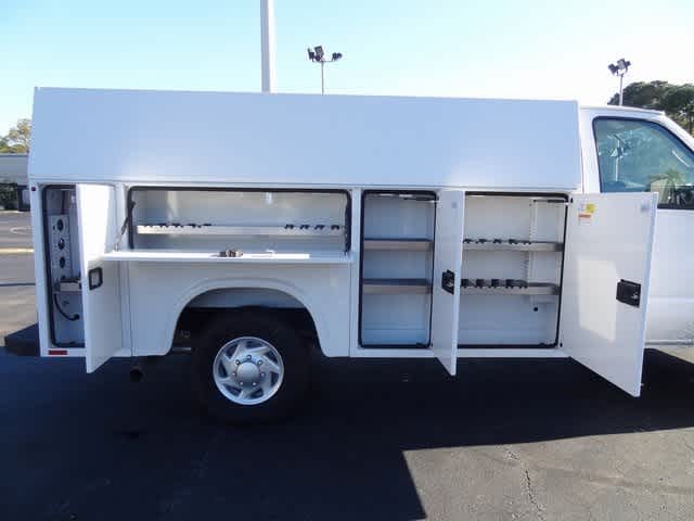 Thumbnail: 2025 Ford Econoline - 13