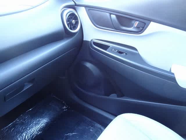 Thumbnail: 2022 Hyundai Kona - 31