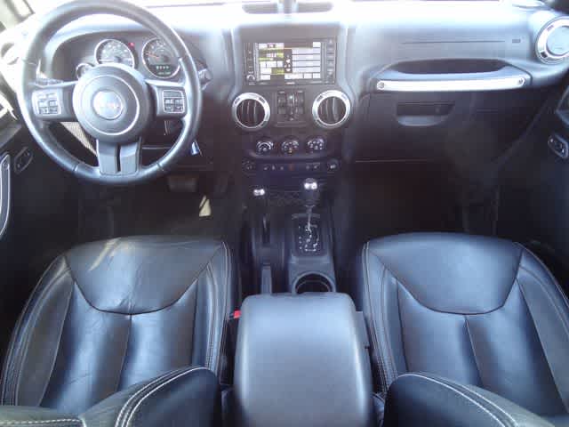 Thumbnail: 2017 Jeep Wrangler - 13