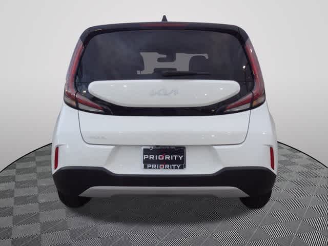 Thumbnail: 2023 Kia Soul - 4