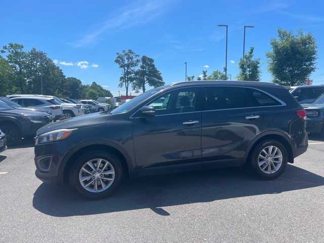 Thumbnail: 2016 Kia Sorento - 2
