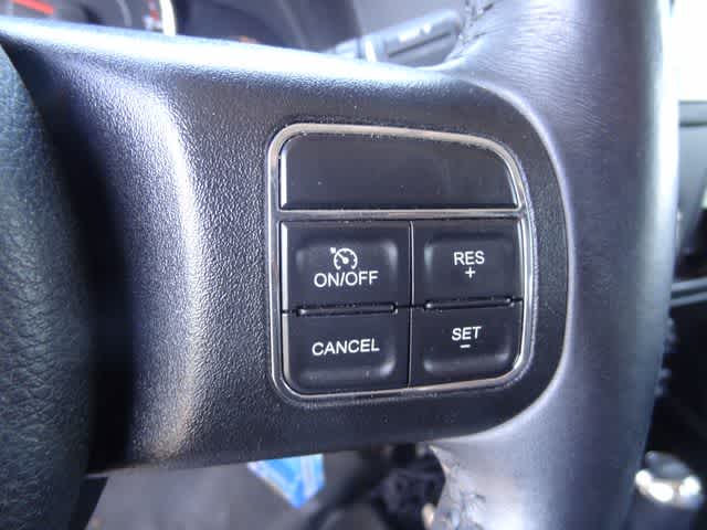 Thumbnail: 2017 Jeep Wrangler - 18