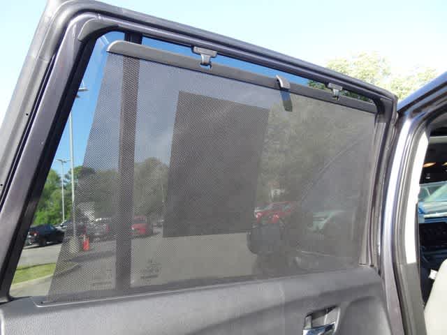 Thumbnail: 2019 Honda Pilot - 11