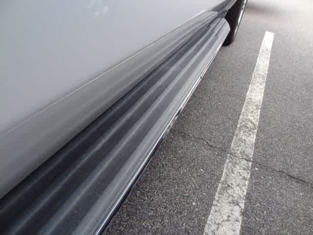 Thumbnail: 2016 Cadillac Escalade - 19