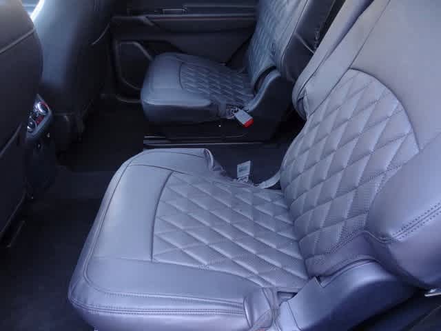 Thumbnail: 2025 Ford Explorer - 9