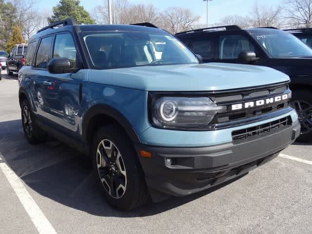 Thumbnail: 2022 Ford Bronco Sport - 3