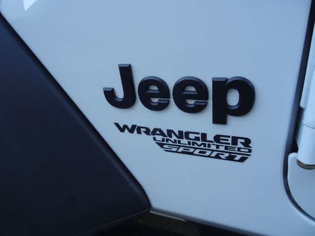 Thumbnail: 2021 Jeep Wrangler - 31