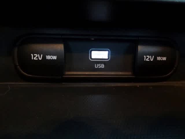 Thumbnail: 2023 Kia Soul - 24