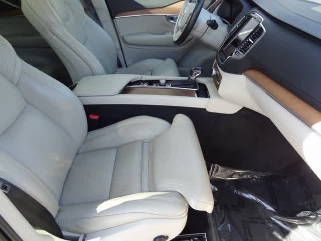 Thumbnail: 2016 Volvo XC90 - 16
