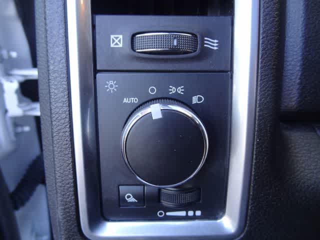 Thumbnail: 2024 RAM 1500 Classic - 15